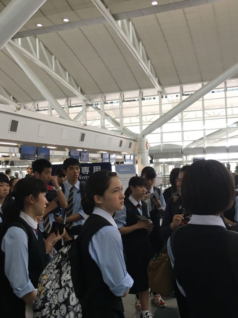 長崎県立佐世保商業高等学校 お知らせサイト » HS研修・出発 7/22